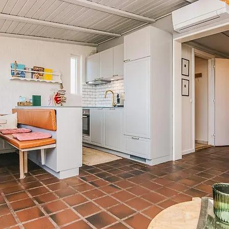 Semesterbostad 5 Person In Henne-by Traum *